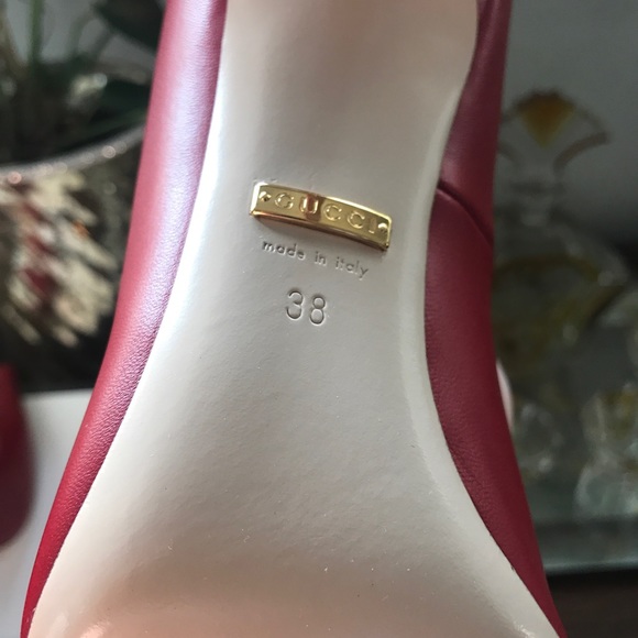 Gucci Queen Margaret Pointed Toe Ankle Strap Pumps - Picture 5 of 8